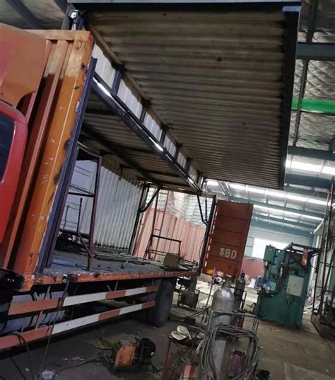 玻璃钢纤维彩色保温车厢(GY-008) - 惠州市港艺车厢制造有限公司 - 化工设备网