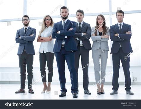 Group of Business People Standing Together Potrait 的图像结果