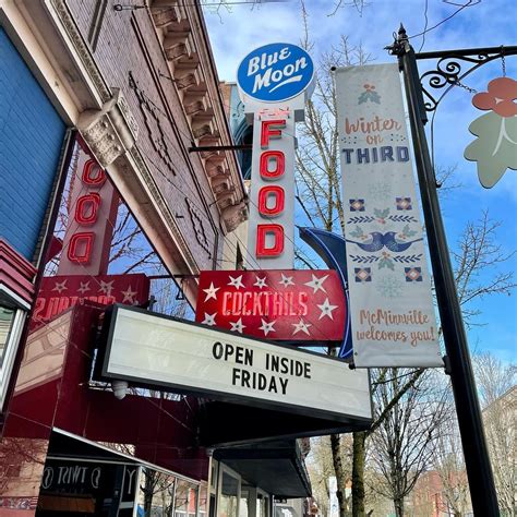 CONTACT – Blue Moon Lounge