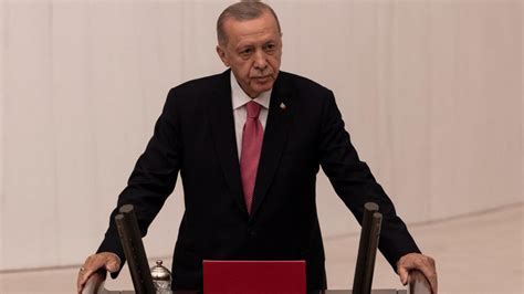Turquie : Recep Tayyip Erdogan a prêté serment et nommé son nouveau ...