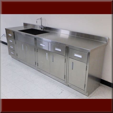 Cabinets With Stainless Steel Table
