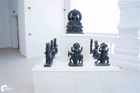 Photos: दुबई का यह मंदिर 3 साल में बनकर हुआ तैयार, भव्यता ऐसी कि बस ...