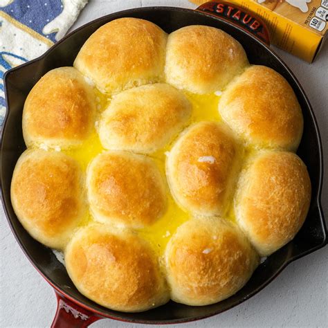 Buttery Hot Rolls - Pillsbury Baking | Recipe | Hot roll mix recipe ...