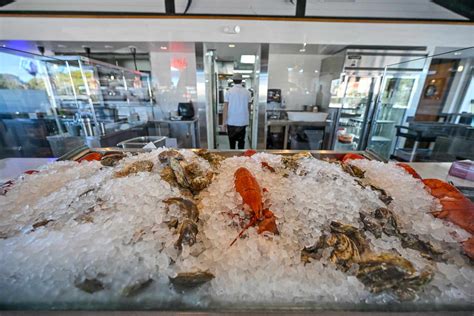 For Chef Andrew Gruel, new Huntington Beach restaurant Calico is a ...