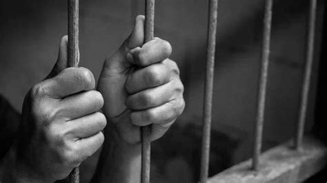 Woman prison officer gets 10-month jail for having relationship with ...