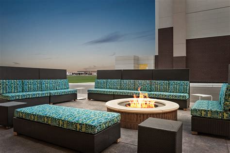 Home2 Suites @ Overland Park by Hilton - Gray Design Group