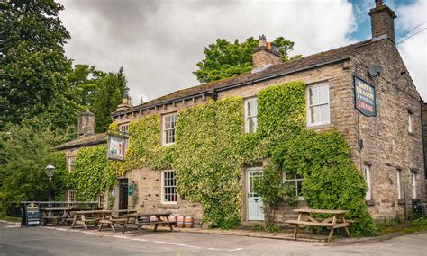 My Pub a look at the Green Dragon at Hardraw with pictures