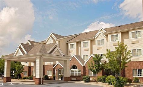 MICROTEL INN & SUITES BY WYNDHAM GENEVA - Hotel Reviews, Photos, Rate ...