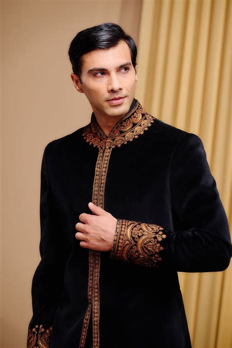 Otherworldly Classic Embroidered Sherwani Set