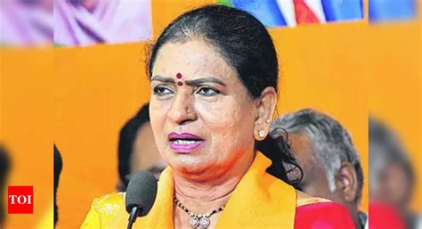 DK Aruna Questions Validity of Caste Survey in Telangana | Hyderabad ...