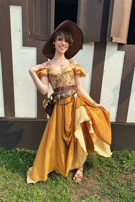 Pin by Miranda Palmer on Halloween Costumes in 2025 | Renaissance fair ...