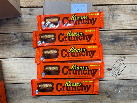 Lot - Lot of five Reese's king size crunchy