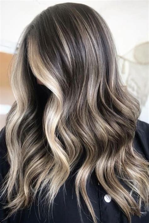 35 prettiest ways to have dark hair with blonde highlights – Artofit