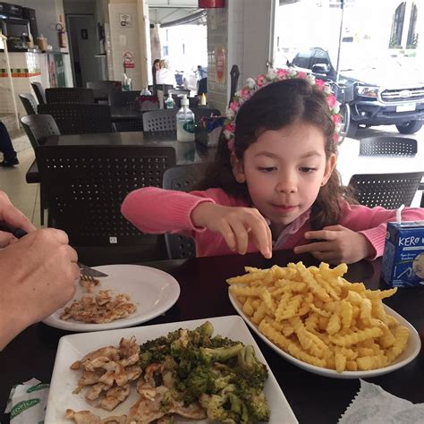 TROPICAL LANCHES, Balneario Camboriu - City Center - Restaurant Reviews ...
