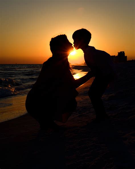 Mom And Son Wallpapers - Top Free Mom And Son Backgrounds - WallpaperAccess