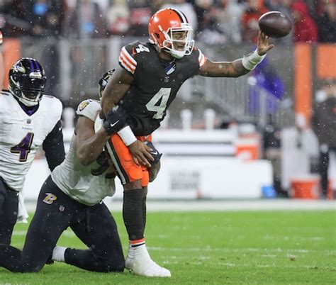 Late-season test takes a positive turn for Deshaun Watson & Kevin ...
