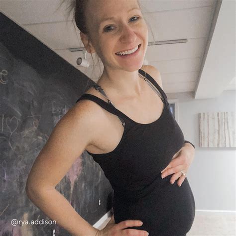 7 Weeks Pregnant: Symptoms & Baby Development - Babylist