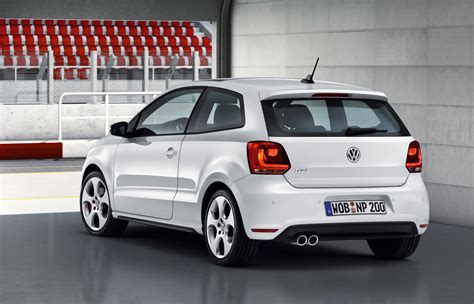 2011 Volkswagen Polo GTI revealed
