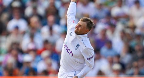Joe Root channels inner Stuart Broad, flips bails to turn England ...