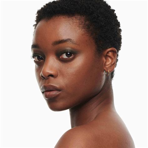 Studio Radiance Serum Powered Foundation • NC55