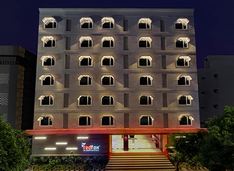 red fox bylemon tree hotel privacy vijayawada reddit