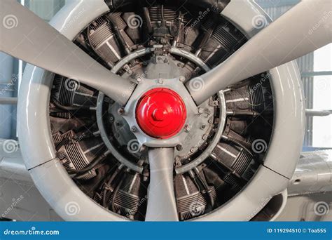 Radial Aircraft Engine Start 的图像结果