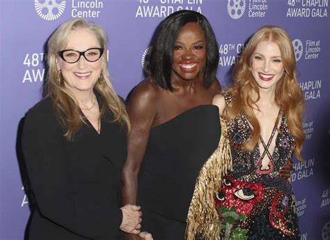 Star Tracks: Shania Twain, Winnie Harlow, Hoda Kotb PHOTOS]