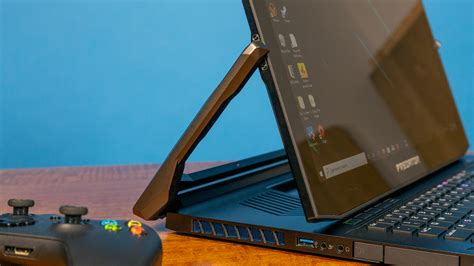 Alienware Area 51M R2 vs Predator Triton 的图像结果