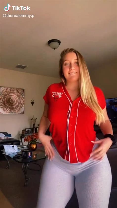 Emmy Prindle | PAWG Escort : r/tiktokthots