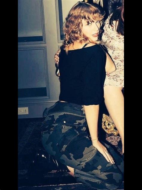 Taylor Swift's ass is getting thicker and thicker | Scrolller