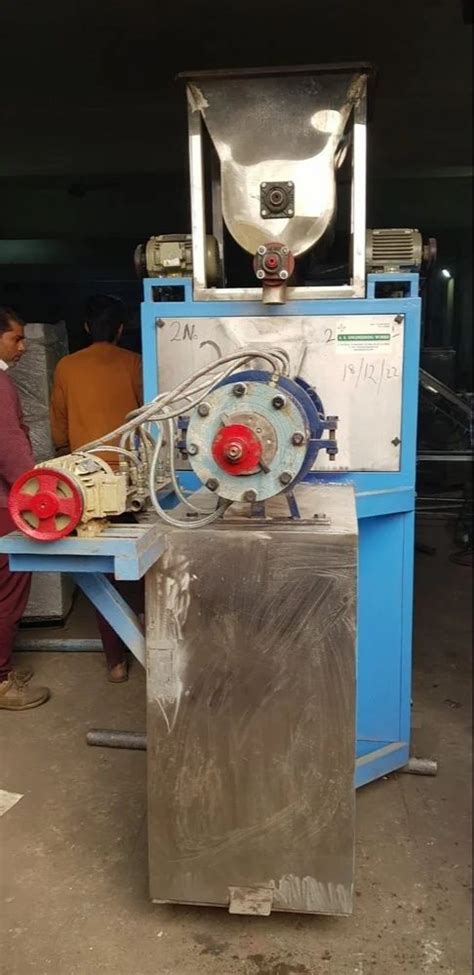 Kurkure Extruder - 200 Kg Kurkure Extruder Machine Manufacturer from Noida