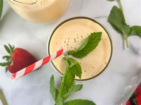 Pineapple Peach Smoothie - Prevention RD