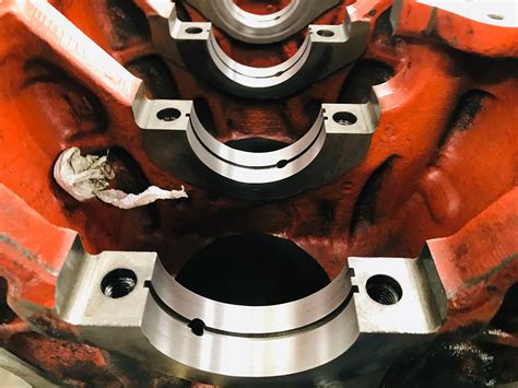 Line Bore Engine Block 的图像结果