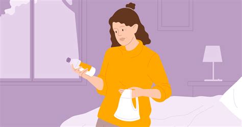 Why does my discharge smell like vinegar? | Flo