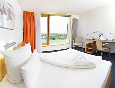 RUGS HOTEL AM SCHLOSSPARK LICHTENWALDE - Hotel Reviews, Photos, Rate ...