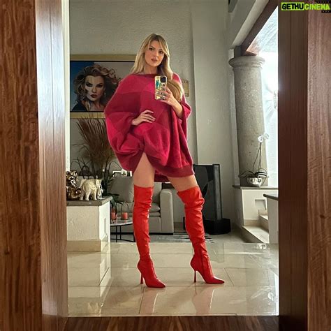 Marjorie de Sousa Instagram – Haciendo cosas especiales para ustedes 🤩💫💫💫 | Gethu Cinema