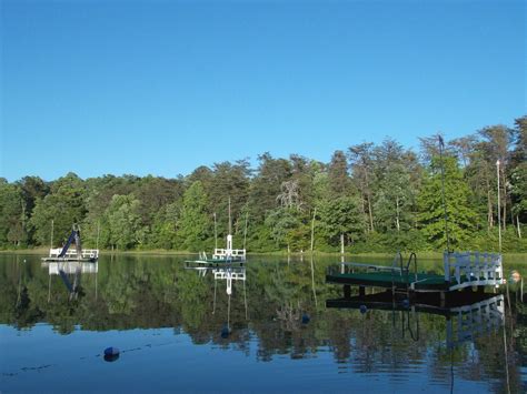 Paradise Lake Family Campground - Spout Spring, VA