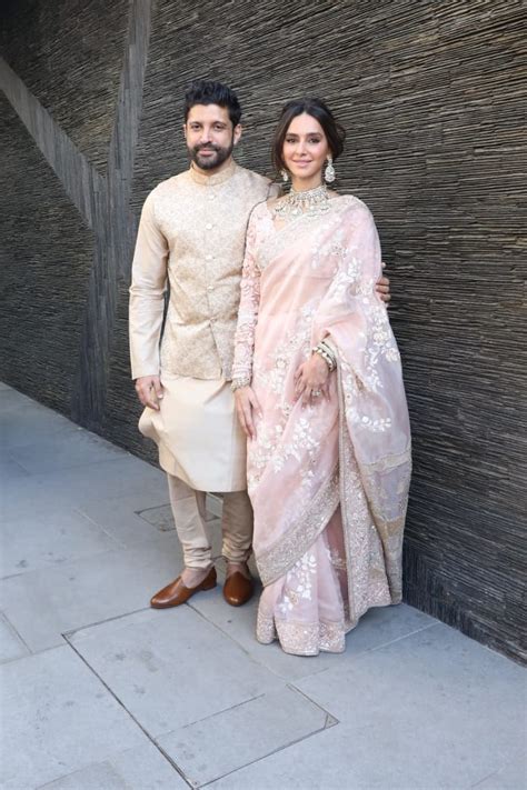 Newlyweds Farhan Akhtar - Shibani Dandekar Look Stunning as Man And ...