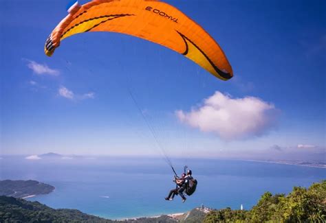 Paragliding in Udaipur, Rajasthan - Book Now @ Rs.2249 (20% off)