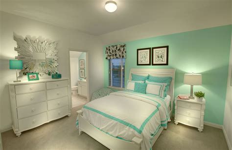 bedroom decorating ideas mint green