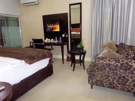 STARFIRE HOTEL (Lagos) - Hotel Reviews, Photos, Rate Comparison ...
