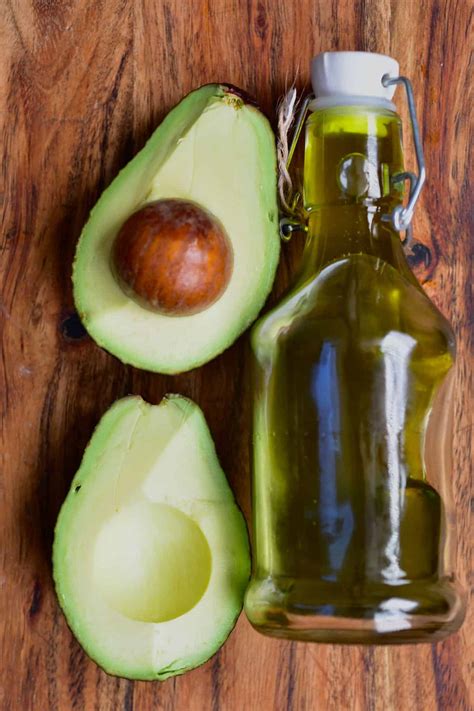 How To Make Avocado Oil (Extra Virgin - Cold Process) - Alphafoodie