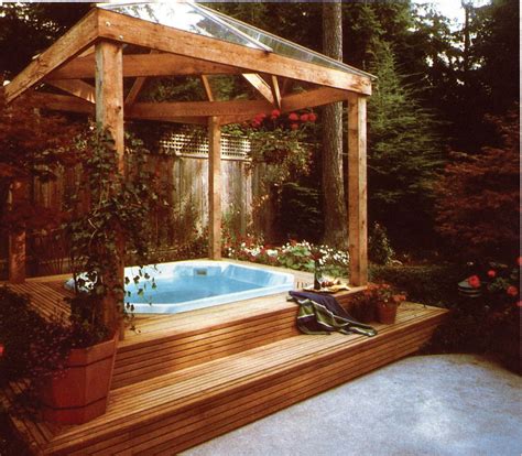 Outdoor Jacuzzi Ideas