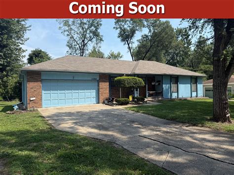 Grandview Ranch Home with Outdoor Space Photos | Mayo Auction & Realty