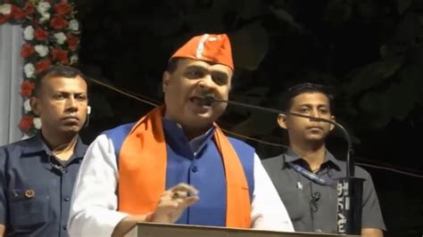 People should see Mahatama Gandhi in Rahul Gandhi's face, not Saddam ...