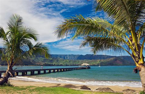 https://ssl.c.photoshelter.com/img-get2/I0000mOxhHFYkrec/fit%3D1000x750/0310320-Hanalei-Bay-Kauai.jpg