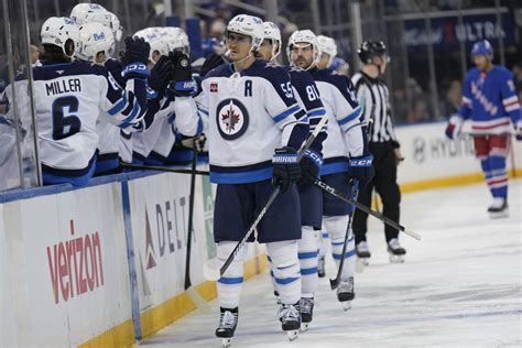 Winnipeg Jets Hockey 的图像结果
