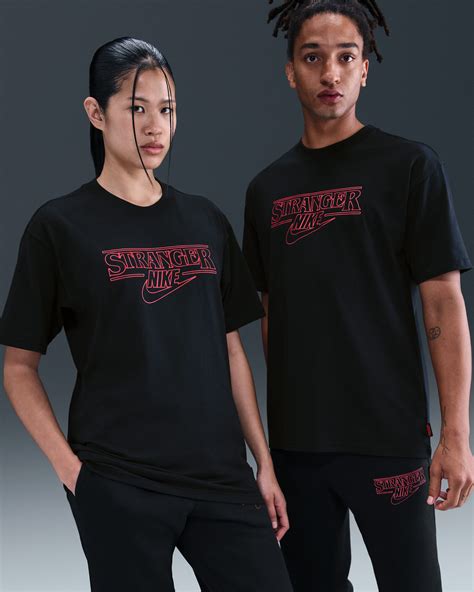 T-shirt Nike x Stranger Things för män. Nike SE