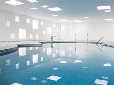 Ethereal Cube Spas : hotel castell dels hams pool