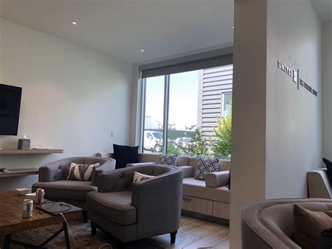 PS LAX - The Private Suite at Los Angeles Airport - Full Review [2025]